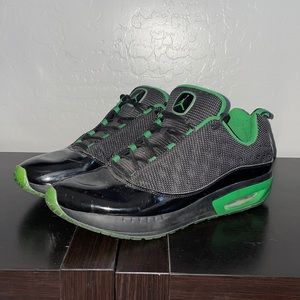 Jordan CMFT 13
Black Green Apple Size 10.5